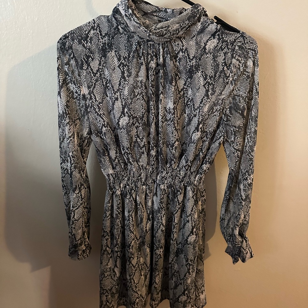 PERFECT CONDITION! Worn only once! FAVLUX Grey Snake Print Dress Size S